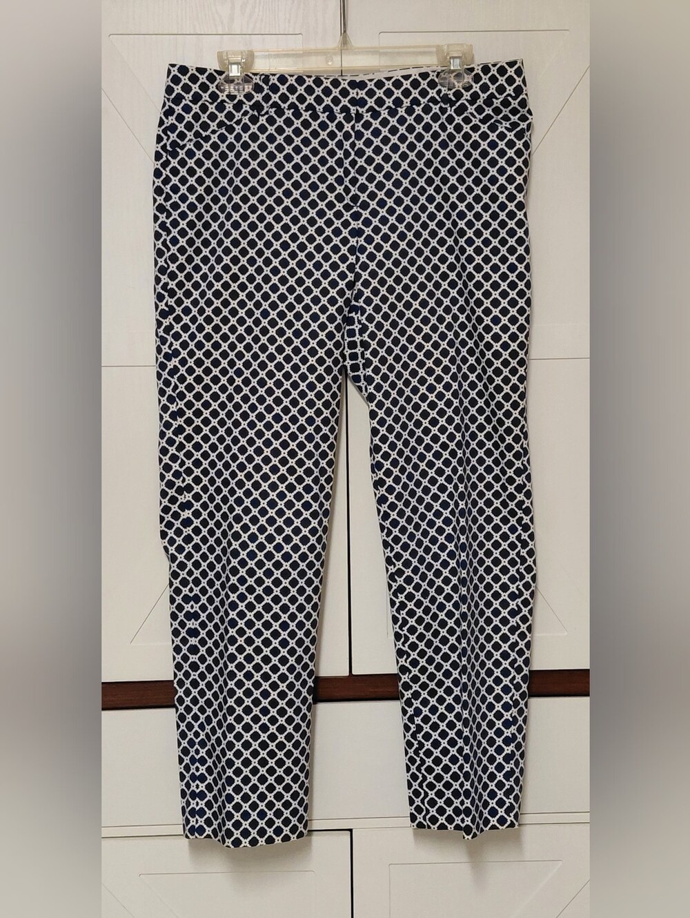 Valerie Stevens Navy Blue & White Geometric Capris Womens Sz. 10